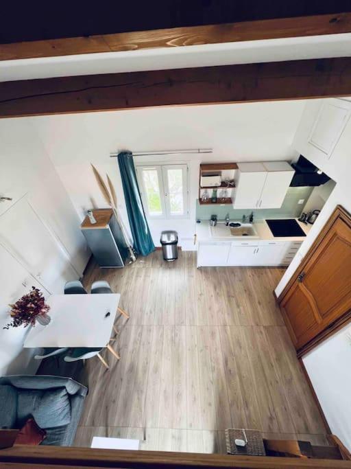 Magnifique Appartement Traversant Avec Vue Sur Le Golf ลา กร็องเดอ-ม็อต ภายนอก รูปภาพ
